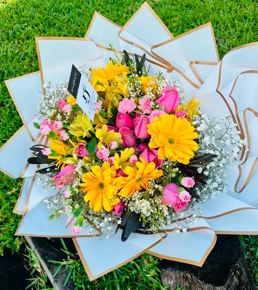 Studio bouquet composition