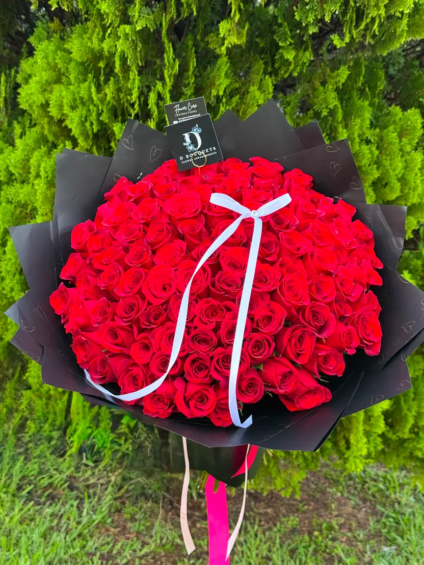 Studio bouquet composition